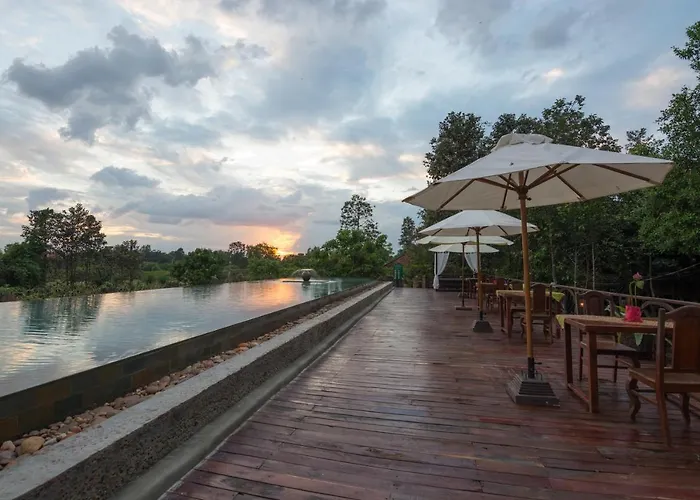 Bong Thom Forest Hotel
